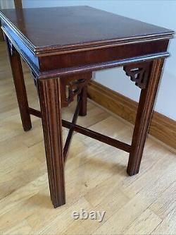 Table d'appoint vintage Lane 11257 85 style Chippendale asiatique avec fretwork chinois