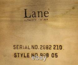 Table d'extrémité LANE Altavista en acajou incrusté de style Chippendale