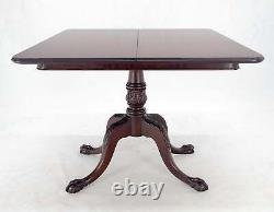 Table de console de jeu extensible en acajou de style Chippendale avec pattes de griffe et boule