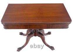 Table de console de jeu extensible en acajou de style Chippendale avec pattes de griffe et boule