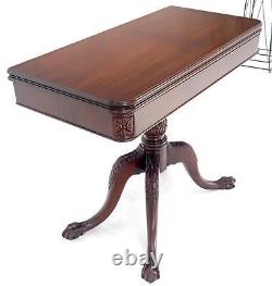 Table de console de jeu extensible en acajou de style Chippendale avec pattes de griffe et boule