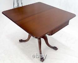 Table de console de jeu extensible en acajou de style Chippendale avec pattes de griffe et boule