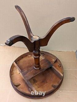 Table de lampe d'extrémité d'accent en acajou massif ancienne française de style antique