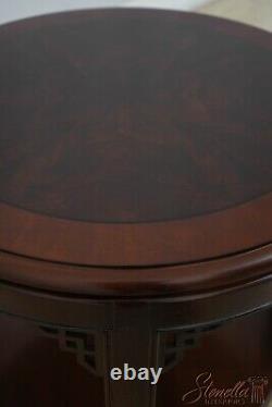Table de lampe ronde en acajou de style Chippendale DREXEL L62400EC