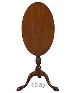 Table ovale à plateau inclinable en acajou incrusté de style géorgien anglais antique Chippendale