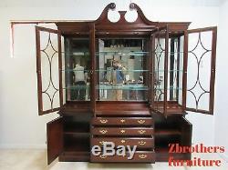 Thomasville Chippendale Chine Cabinet Breakfront Hutch Collectionneurs Cerise