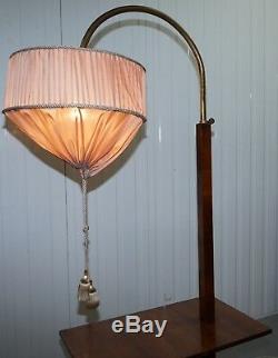 Très Rare Art Déco Grand Noyer Table Avec Construit En Hauteur Réglable Lumière