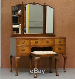 Vers 1930 Noyer De Figured Coiffeuse Et Tabouret Vue Partielle Suite Trifold Miroirs