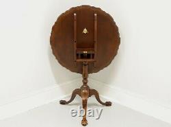 Vintage Acajou Chippendale Tilt-top Ball Dans Claw Pie Crust Table