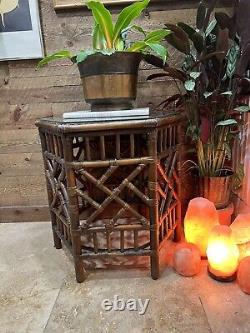 Vintage Bamboo Regency Chippendale Octagon Table D'appoint En Verre Brun Top Rattan