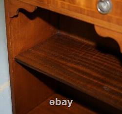 Vintage Bevan Funnell Flamed Mahogany Side Table Cabinet Bibliothèque Tiroir Single