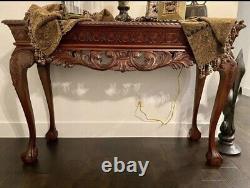 Vintage Chippendale Console D'ornate Tall
