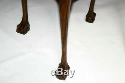 Vintage Style Chippendale Sculpté Table Basse Avec Pieds Boule Et Griffe 5362